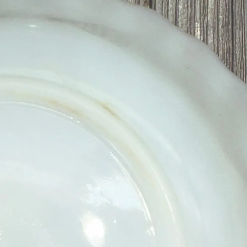Vintage Fire King Milk Glass Swirl Bowls Gold Trim Set of 4 Anchor Hocking 7.5